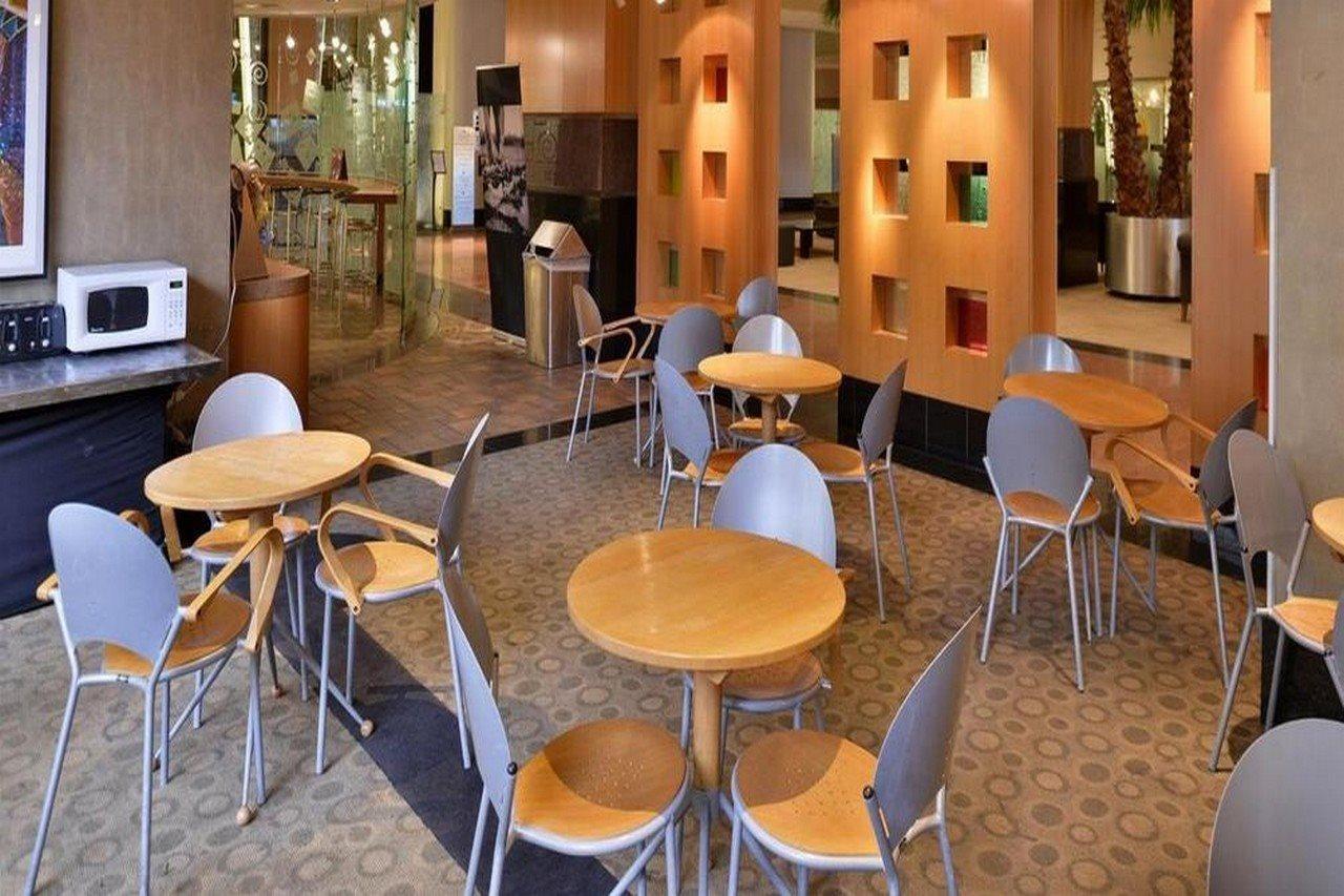 Edward Hotel & Convention Center デトロイト エクステリア 写真